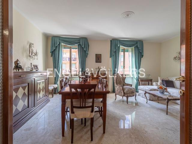 Appartamento in affitto di 130 m² in Via della Brianza