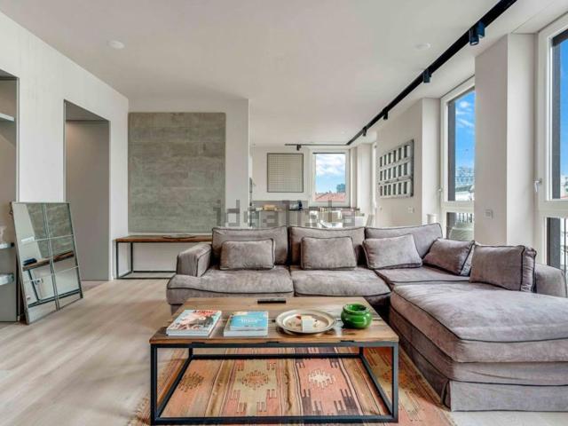 Appartamento in affitto di 130 m² in Via della Moscova, 47