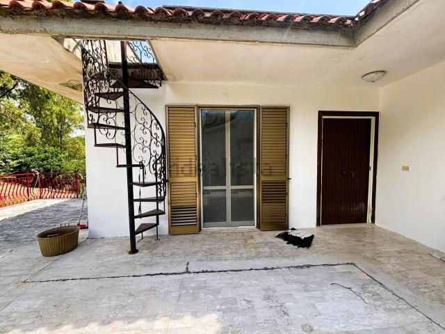 Appartamento in affitto di 130 m² in Via Fosse