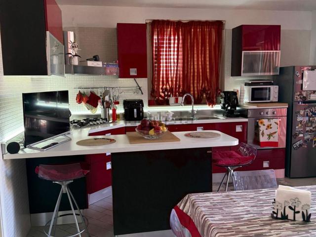 Appartamento in affitto di 130 m² in Via Inghilterra