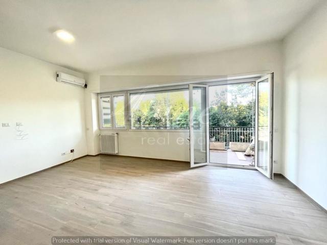 Appartamento in affitto di 130 m² in Via Oriolo Romano, 57