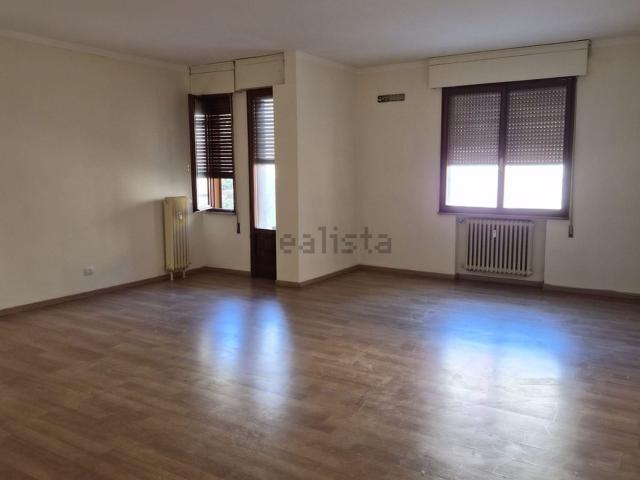 Appartamento in affitto di 130 m² in Via Ludovico Ariosto