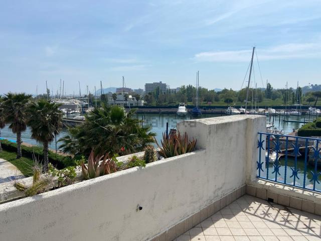 Appartamento in affitto di 130 m² in Via Lungo Darsena, 18