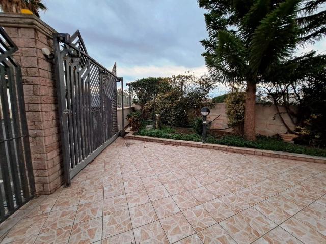 Appartamento in affitto di 130 m² in Via Mozia