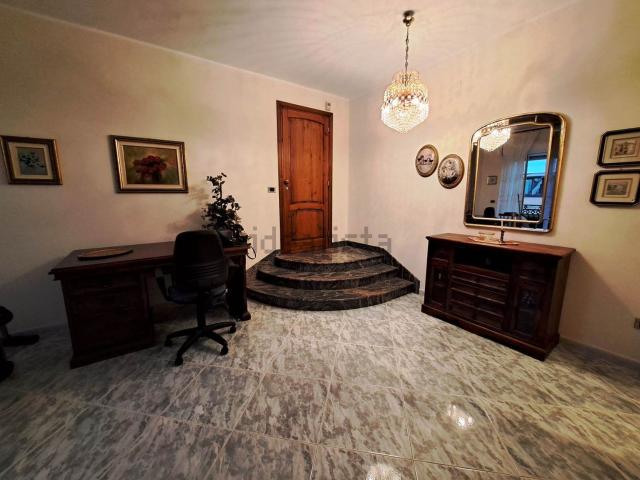 Appartamento in affitto di 130 m² in Via Mozia