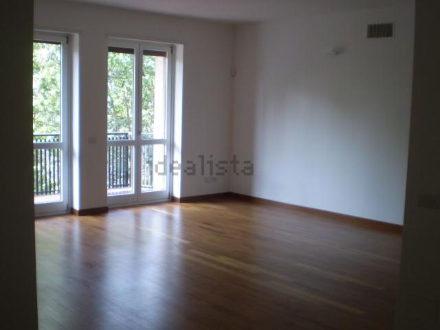 Appartamento in affitto di 130 m² in Via Messina, 43