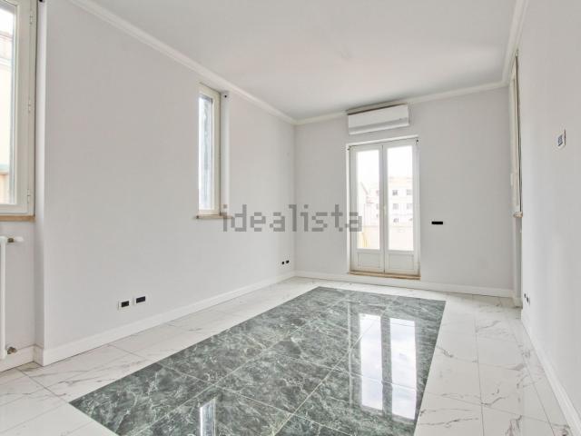 Appartamento in affitto di 130 m² in Via S. Nicola da Tolentino