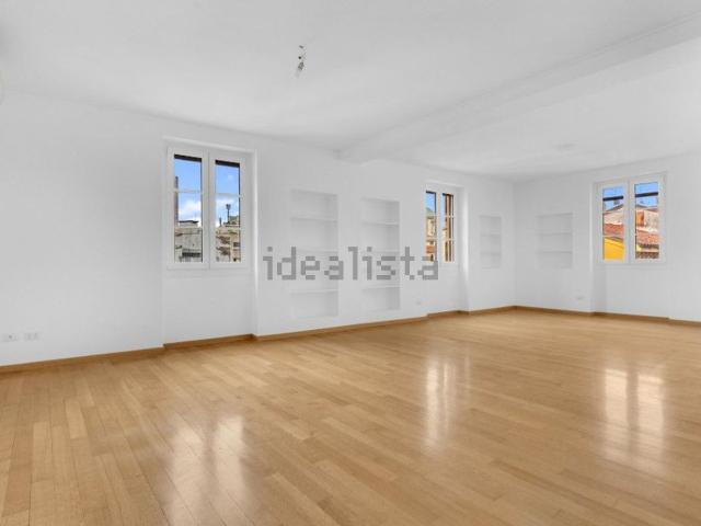 Appartamento in affitto di 130 m² in Via San Maurilio, 13