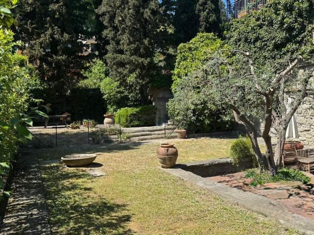 Appartamento in affitto di 130 m² in Via San Domenico