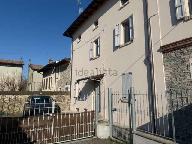 Appartamento in affitto di 130 m² in Via Parma