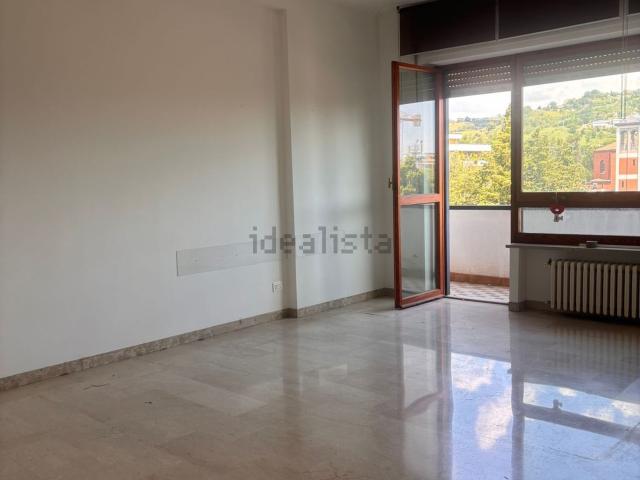 Appartamento in affitto di 130 m² in Via Primo Riccitelli, 11