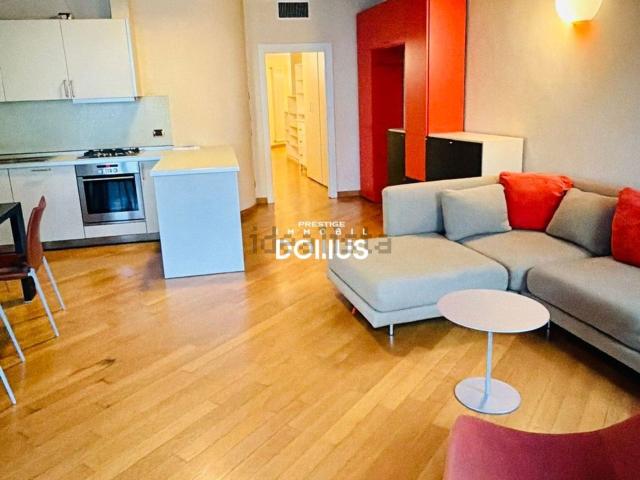 Appartamento in affitto di 130 m² in Via Roma