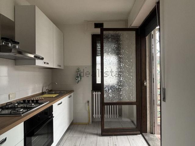 Appartamento in affitto di 130 m² in Via Torino, 2