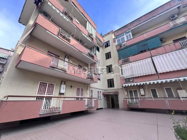 Appartamento in affitto di 130 m² in Via Trentola