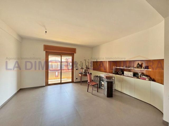 Appartamento in affitto di 130 m² in Viale John Fitzgerald Kennedy