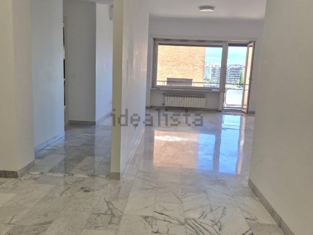 Appartamento in affitto di 130 m² in Viale Marco Polo, 80