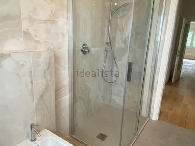 Appartamento in affitto di 130 m² in Viale Monte Bianco
