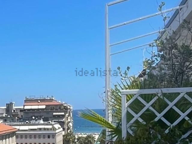 Appartamento in affitto di 130 m² in Corso Umberto I, 54