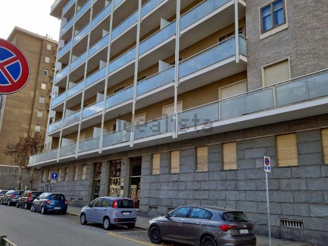 Appartamento in affitto di 130 m² in Corso Alessandro Tassoni, 81