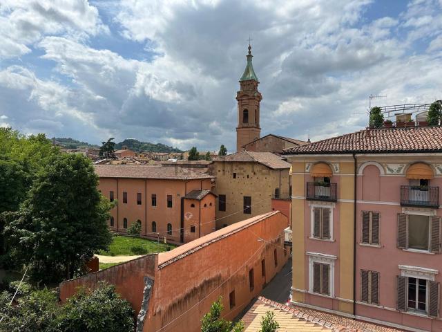 Appartamento in affitto di 130 m² in Piazza Giosuè Carducci