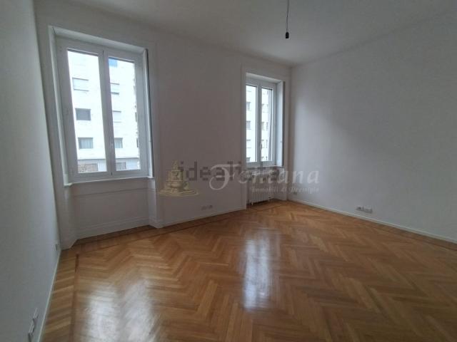 Appartamento in affitto di 130 m² in Piazza Santa Maria Beltrade
