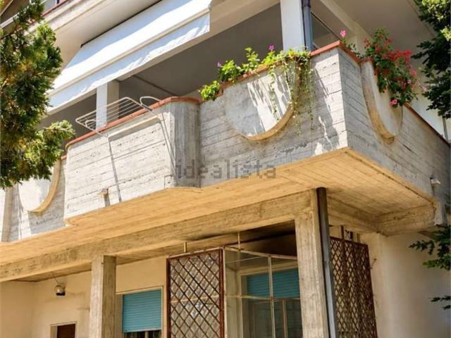 Appartamento in affitto di 130 m² in Strada Provinciale Pescara, 294