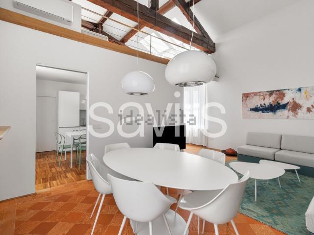 Appartamento in affitto di 131 m² in Via Santa Maria Fulcorina
