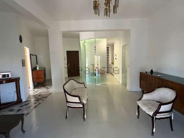 Appartamento in affitto di 132 m² in Via Basento