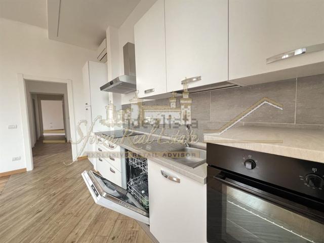 Appartamento in affitto di 132 m² in Via Spartaco