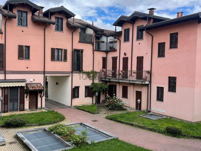 Appartamento in affitto di 135 m² in Via Caldera, 139