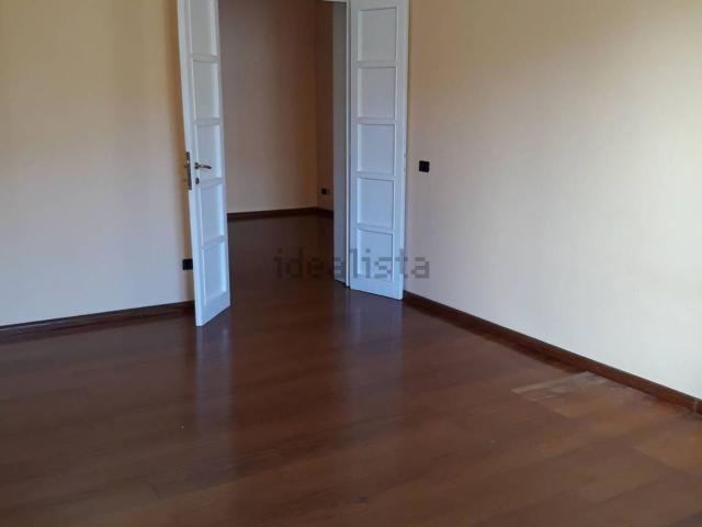 Appartamento in affitto di 135 m² in Via Andrea del Castagno