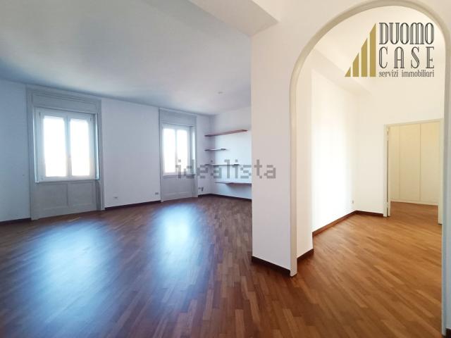 Appartamento in affitto di 135 m² in Via Giovanni Pascoli, 56