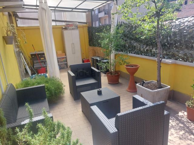 Appartamento in affitto di 135 m² in Via Domenico Cucchiari, 4