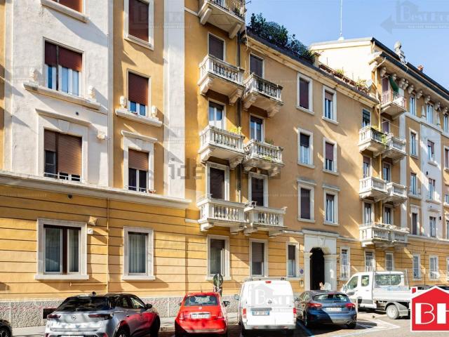 Appartamento in affitto di 135 m² in Via Felice Poggi, 7
