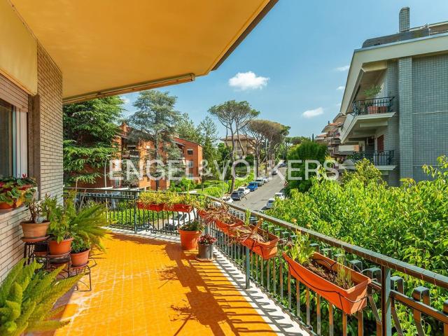 Appartamento in affitto di 135 m² in Via Ildebrando Vivanti