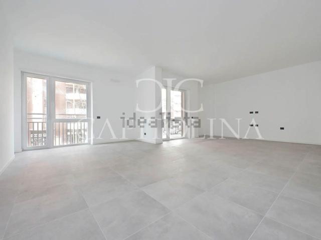 Appartamento in affitto di 135 m² in Via Ippolito Nievo