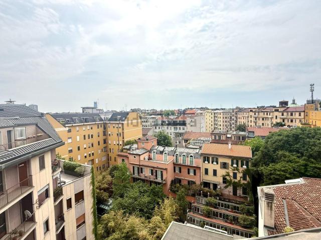 Appartamento in affitto di 135 m² in Via Santa Sofia, 27