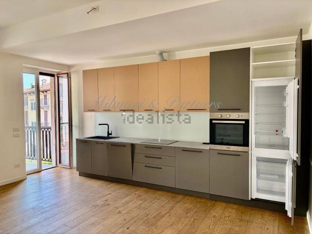 Appartamento in affitto di 135 m² in Via Silvio Spaventa, 7