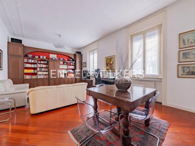 Appartamento in affitto di 136 m² in Via Archimede, 96