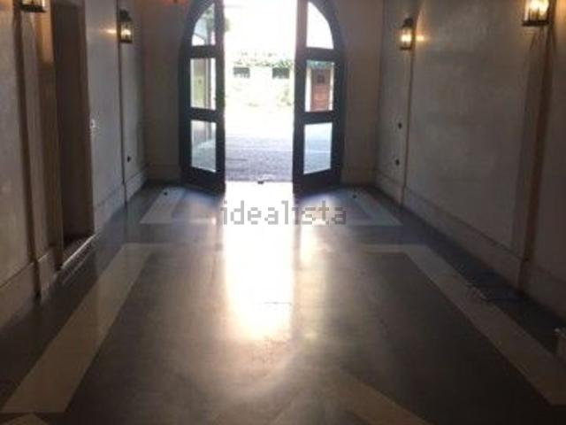 Appartamento in affitto di 136 m² in Via Savonarola