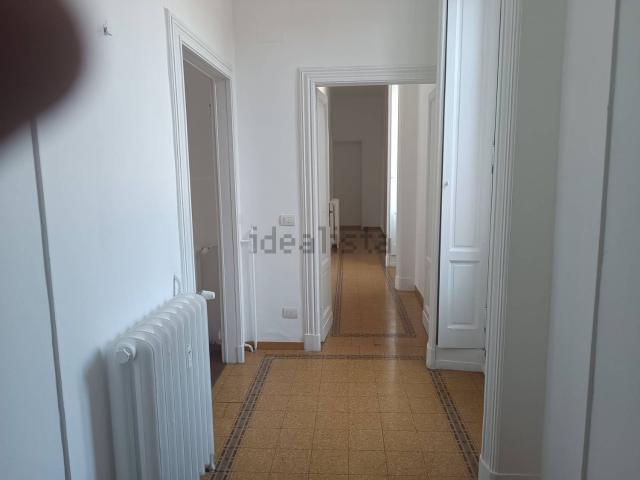 Appartamento in affitto di 136 m² in Via Spartaco, 38