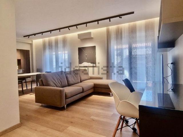 Appartamento in affitto di 136 m² in Viale XX Settembre, 45