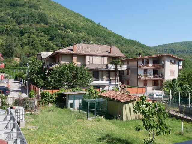 Appartamento in affitto di 137 m² in Via Taverna Campanile, 132