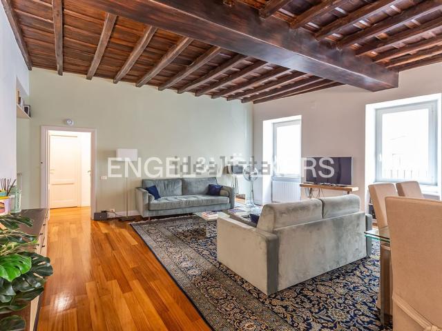 Appartamento in affitto di 138 m² in Via di San Basilio