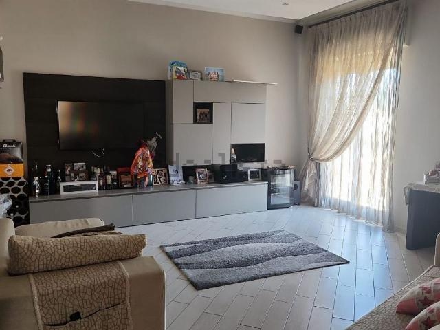 Appartamento in affitto di 138 m² in Via Vicinale Campanile, 128