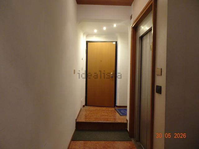 Appartamento in affitto di 138 m² in Piazza Cavour