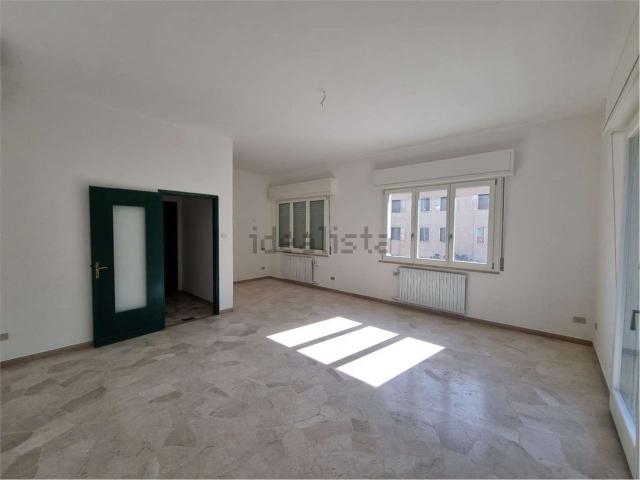 Appartamento in affitto di 140 m²