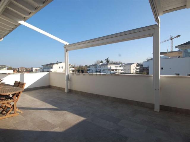 Appartamento in affitto di 140 m²