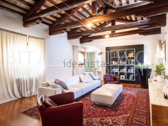 Appartamento in affitto di 140 m²