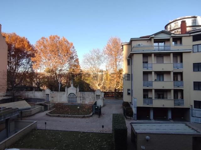 Appartamento in affitto di 140 m² in Via Carlo Cerruti, 17